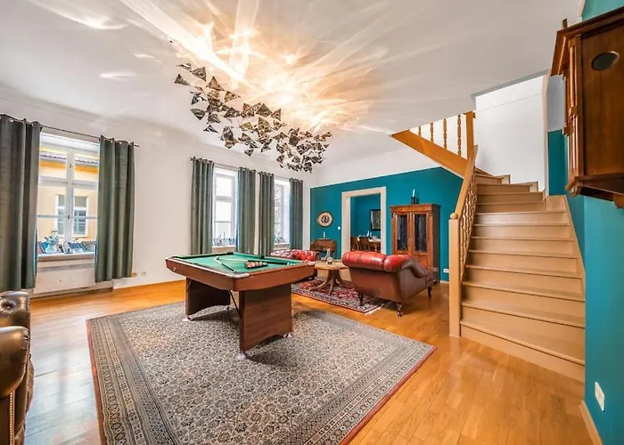 Charming Historic Duplex-Prague1